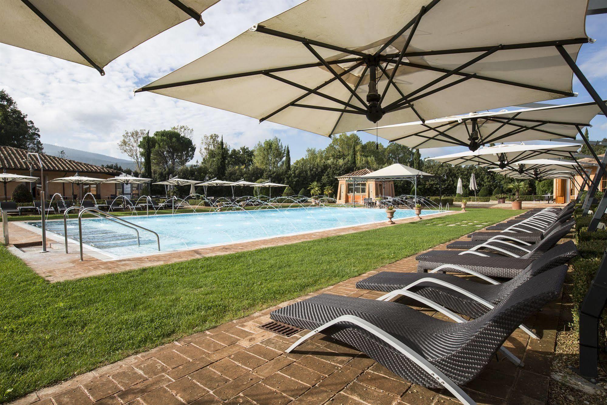 Il Piccolo Castello Hotel Monteriggioni Exterior photo